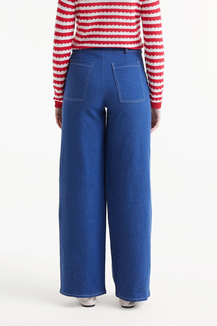 Jeans con volant