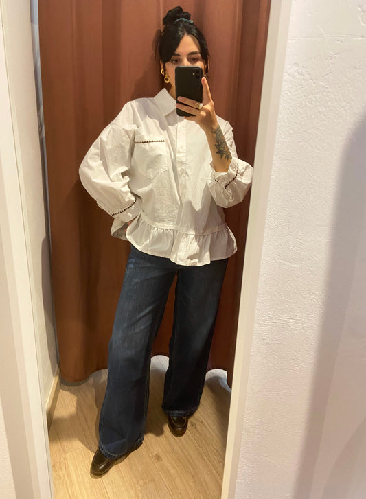 Camicia ricami e volant
