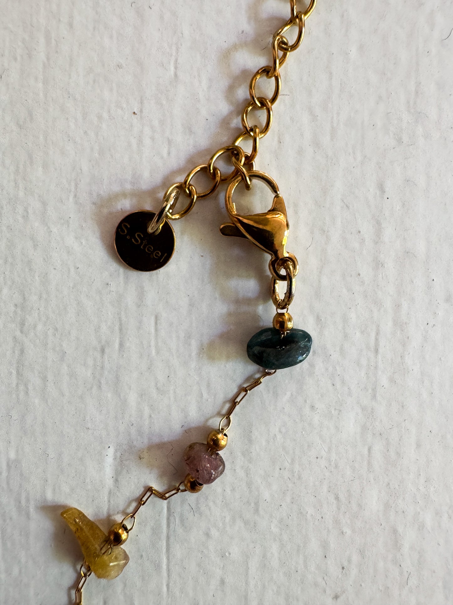 Collana con pietre dure irregolari